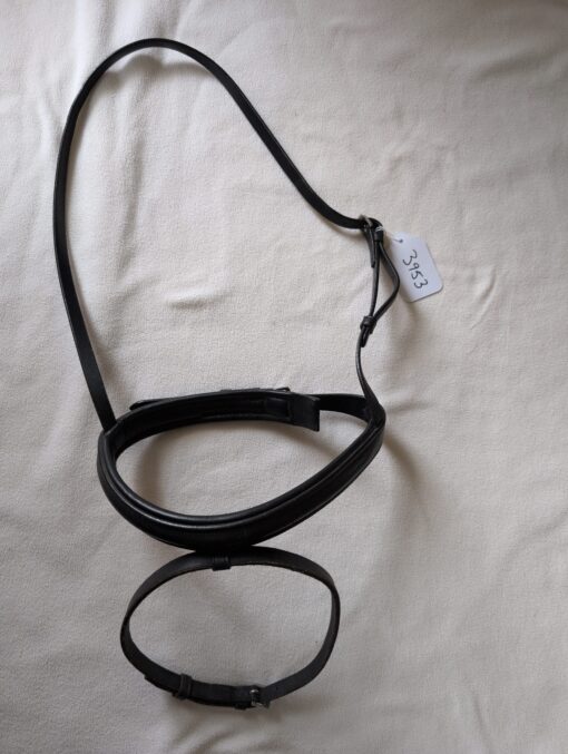 Black Cavesson Noseband with Flash