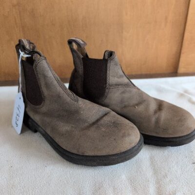 Beige Blundstones 2